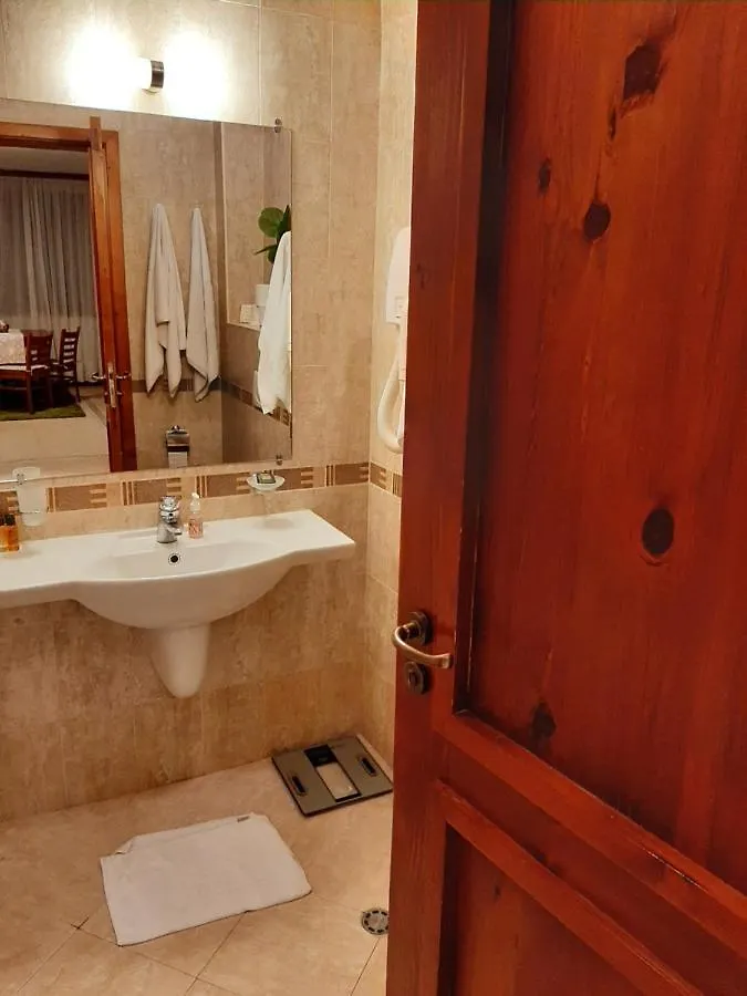 Free Spa В Св. Иван Рилски - Сладък Дом Сред Лукс Bansko